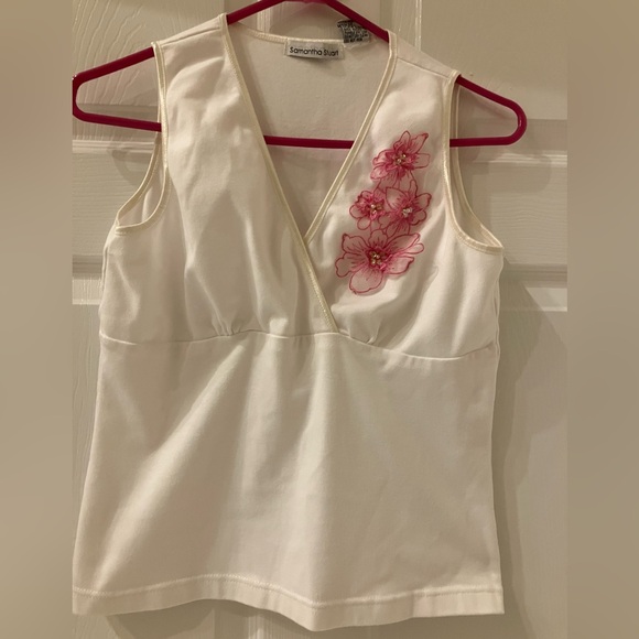 Samantha Stuart white sleeveless top with pink flower appliqués - Picture 1 of 5